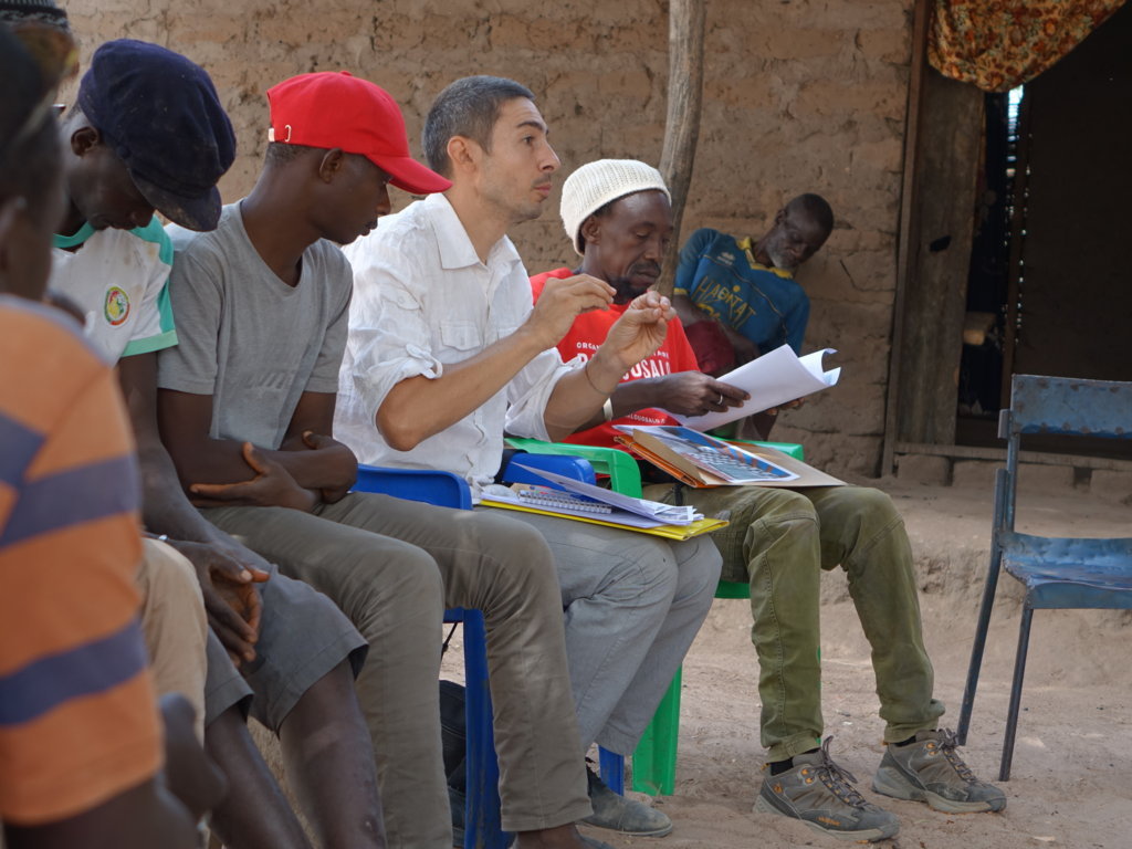 Pozzo profondo di Kenwal in Senegal by Balouo Salo - Raoul Vecchio